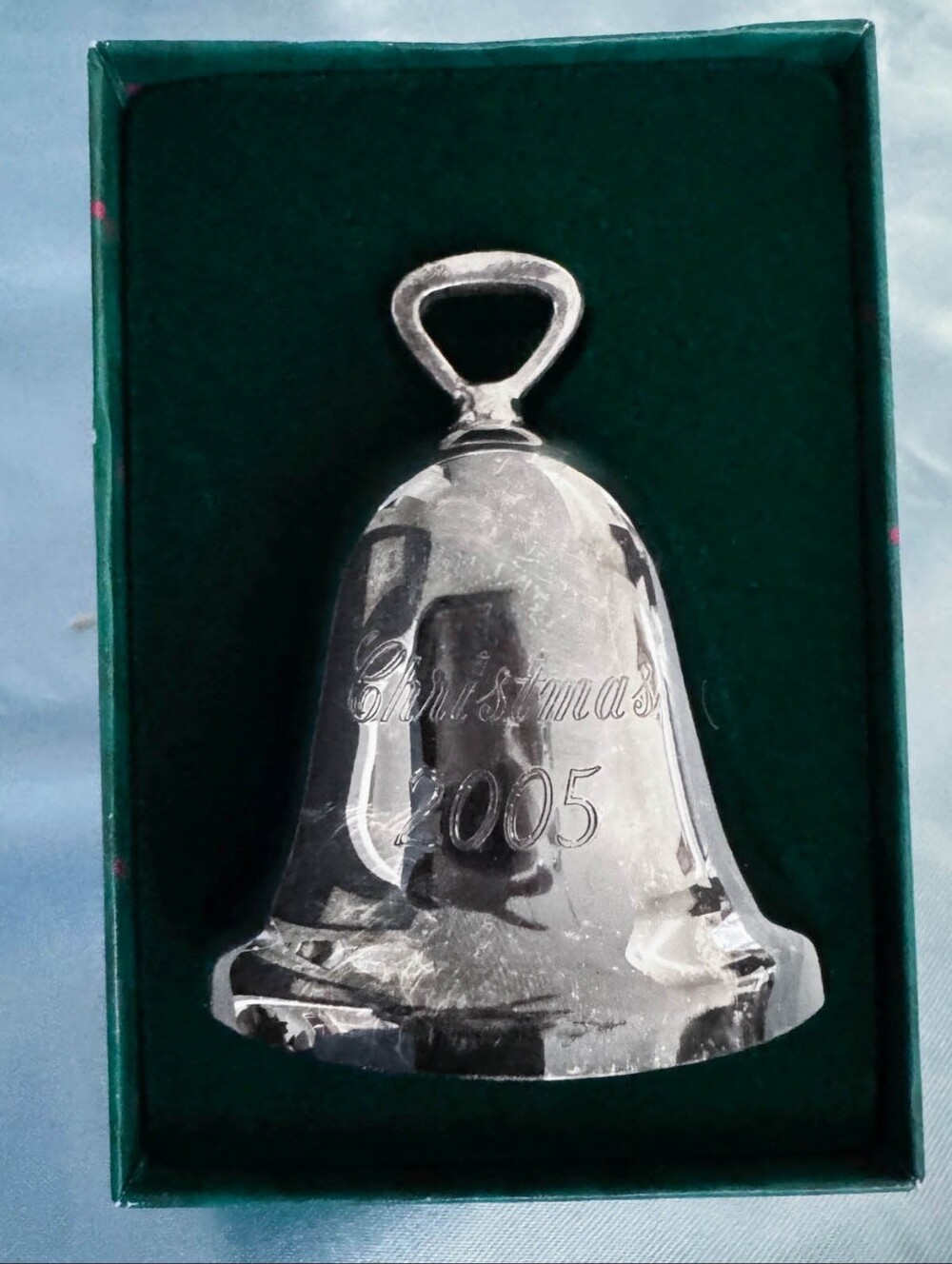 Beautiful Reed And Barton 2005 Annual Silverplated Christmas Bell Ornament. Vtg.